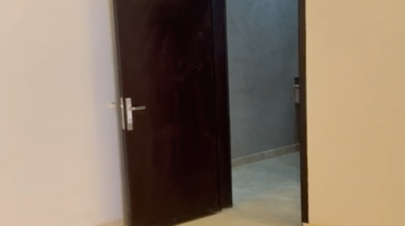 فيلا 305 متر حي النميص